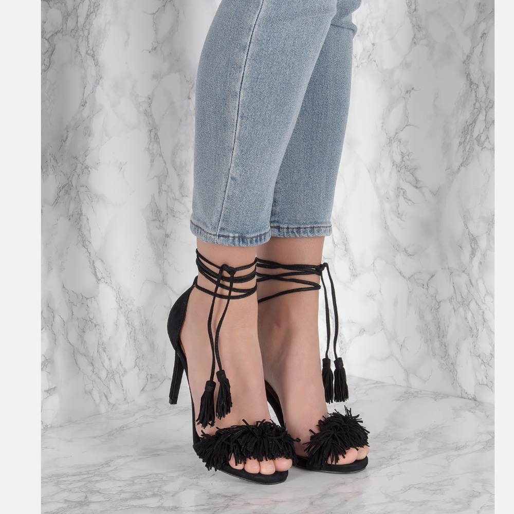 Steve Madden Sassey Back Fringe Heels